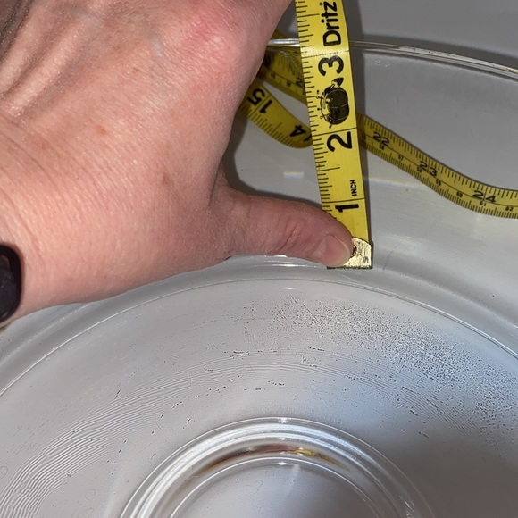 BEAUTIFUL Chip or Bread Serving Bowl with Ridge for Dip Bowl - Picture 3 of 3